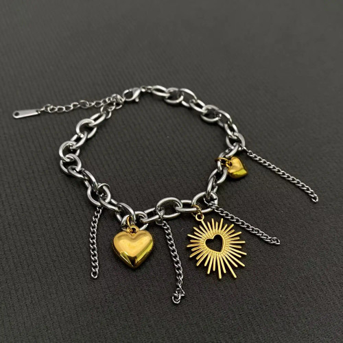 Mio Queena 18K Gold Plated Stainless Steel Heart Charm Bracelet