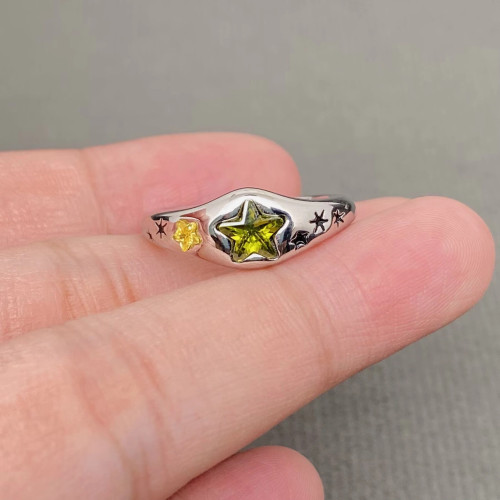 Mio Queena Star Zircon 18K Gold Plated Stainless Steel Ring