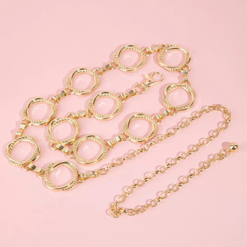 Intricate Interlinked Hoop Chain Belt