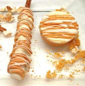 White Chocolate Pretzels and Oreo Combo Gift Box White Chocolate Pretzels and Oreo Combo Gift Box