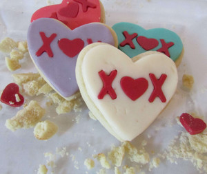 Sugar Cookies with Rolled Buttercream Frosting Sugar Cookies with Rolled Buttercream Frosting