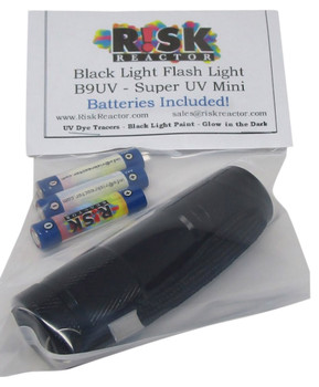 B9UV black light flash light comes with three AAA batteries so you can use immediately B9UV black light flash light comes with three AAA batteries so you can use immediately