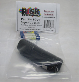 B9UV-6 comes with six units of Black Light Flashlight WITH FREE BATTERIES B9UV-6 comes with six units of Black Light Flashlight WITH FREE BATTERIES