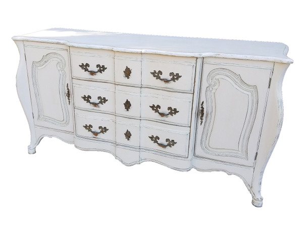 French Style Buffet in White