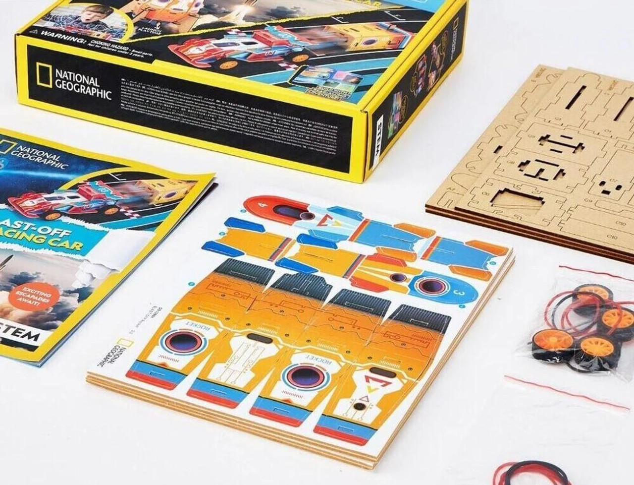 NATIONAL GEOGRAPHIC 2 IN 1 BLAST-OFF ROCKET & RACING CAR