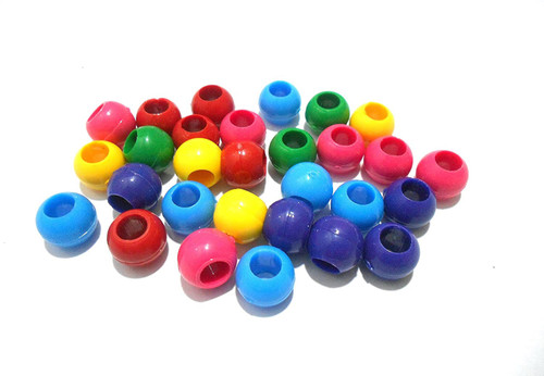 PLASTIC BEADS W1