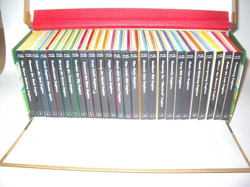 THOMAS THE TANK ENGINE CLASSIC LIBRARY (26 BOOKS)