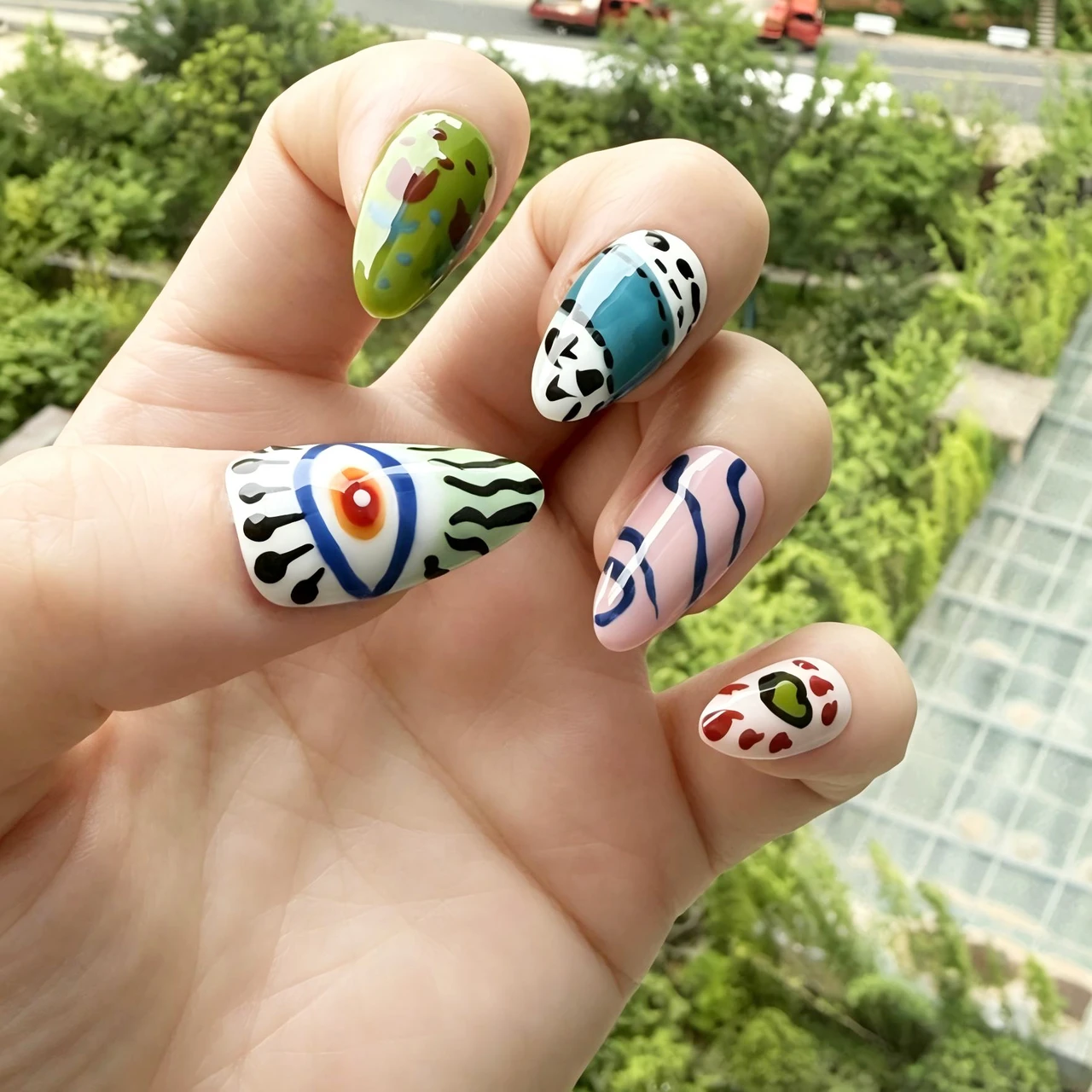 Multicolor Graphic Press-On Nails, product view 5.