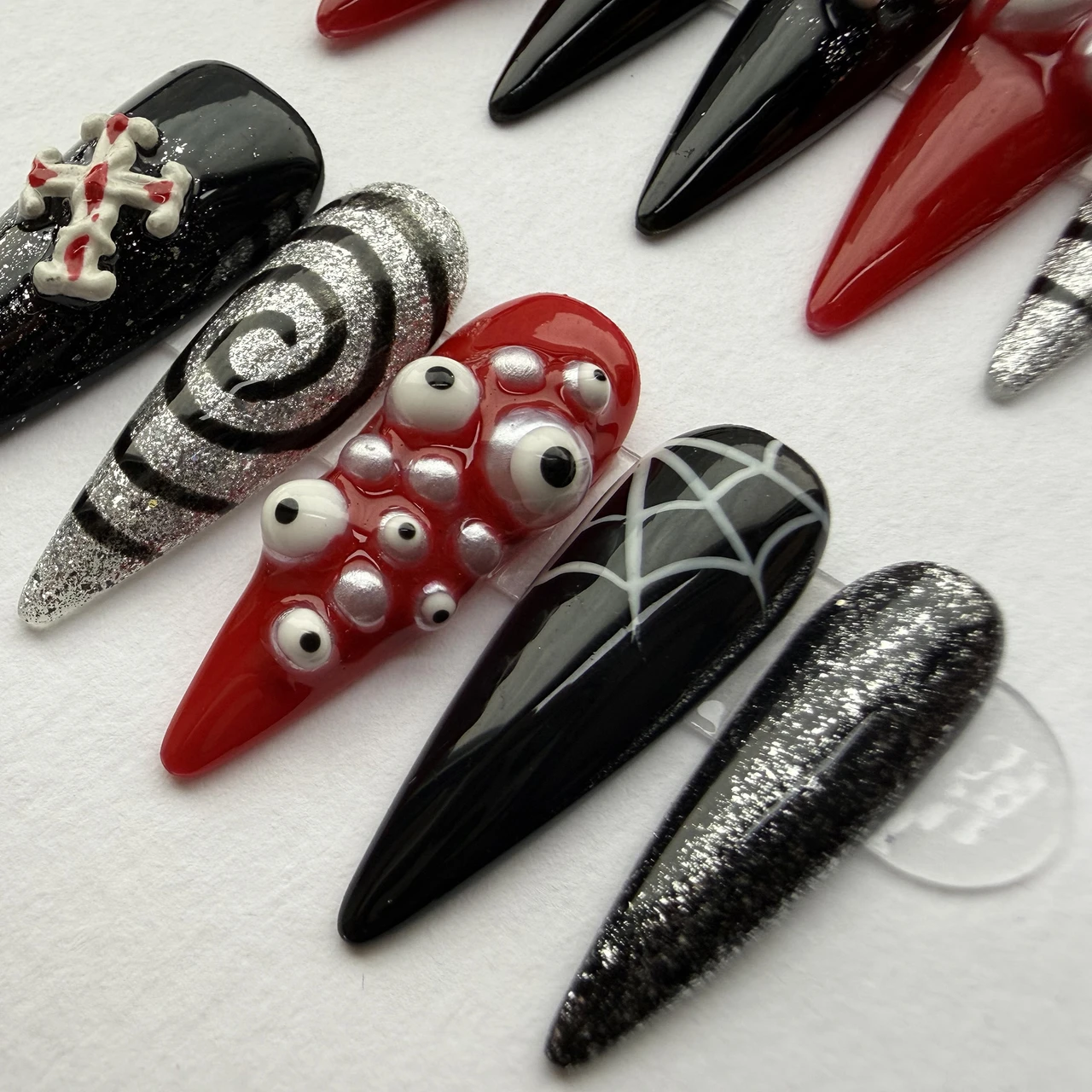 Red & Black Halloween Press-On Nails, product view 3.