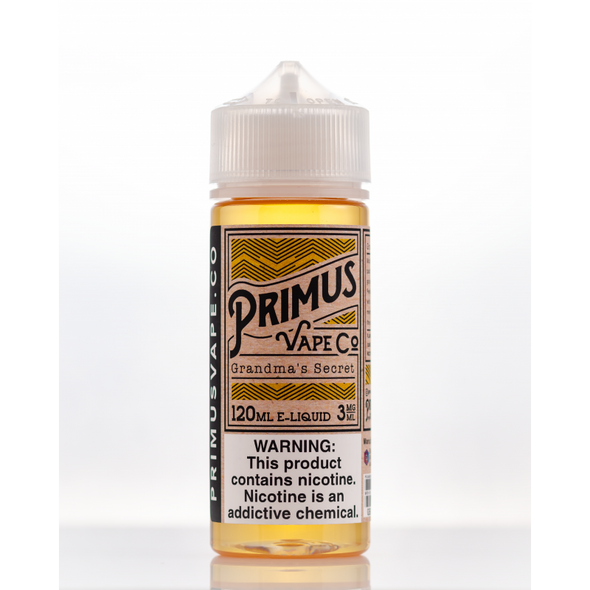 Grandma’s Secret is a mouthwatering, flaky puff pastry doughnut filled with gooey, buttery and slightly tangy lemon curd. Topped with a dollop of toasted meringue that sweetens the exhale, you’ll surely taste that secret touch.