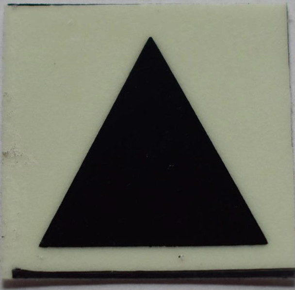 GLOW IN DARK TRIANGLE EMERGENCY MARKING SIGN GLOW IN DARK TRIANGLE EMERGENCY MARKING SIGN