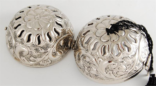 Friendship Ball Black & Silver Giftboxed with affirmation card + stand