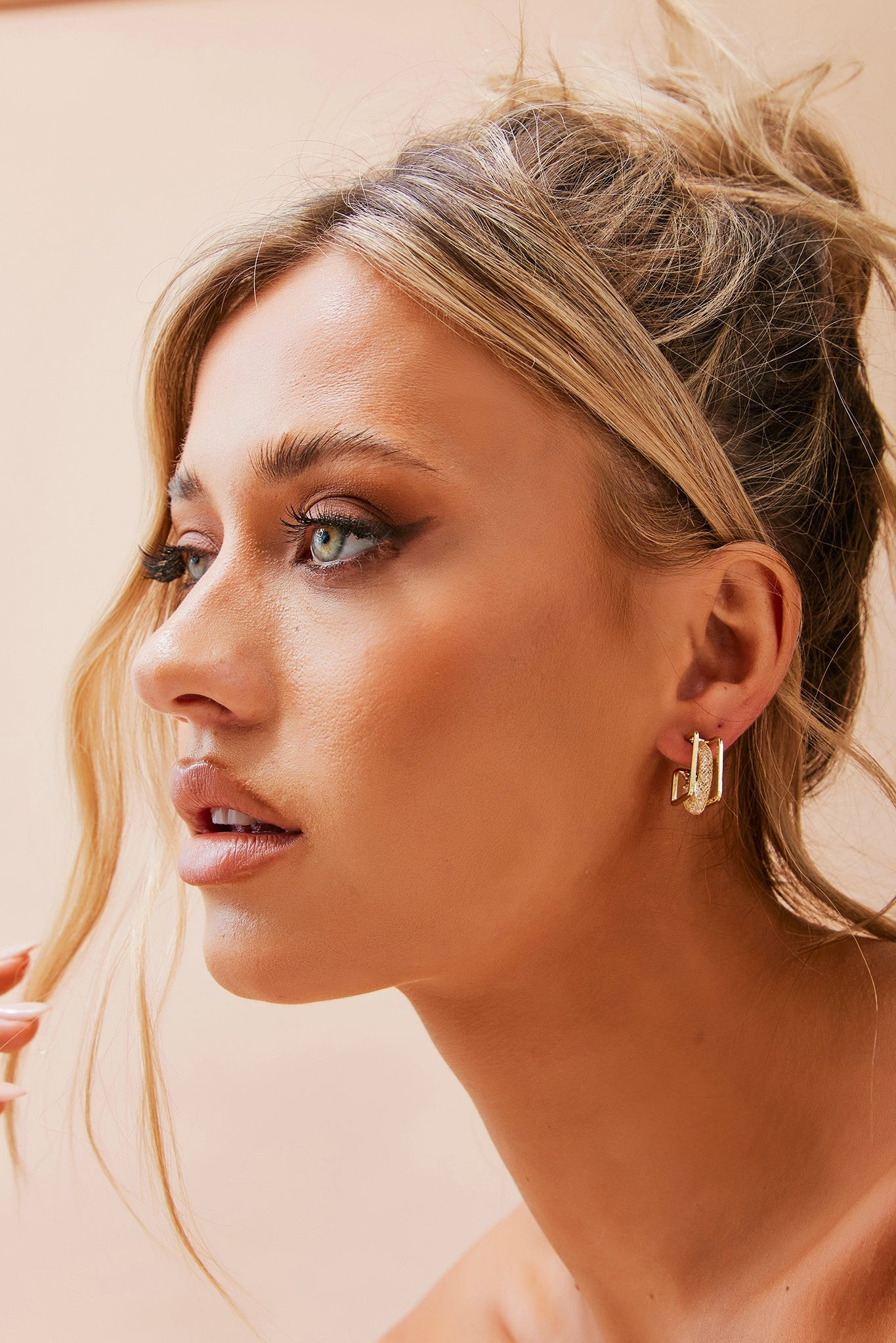 Facade Hoop Earrings - Gold | Sage and Paige AUS.