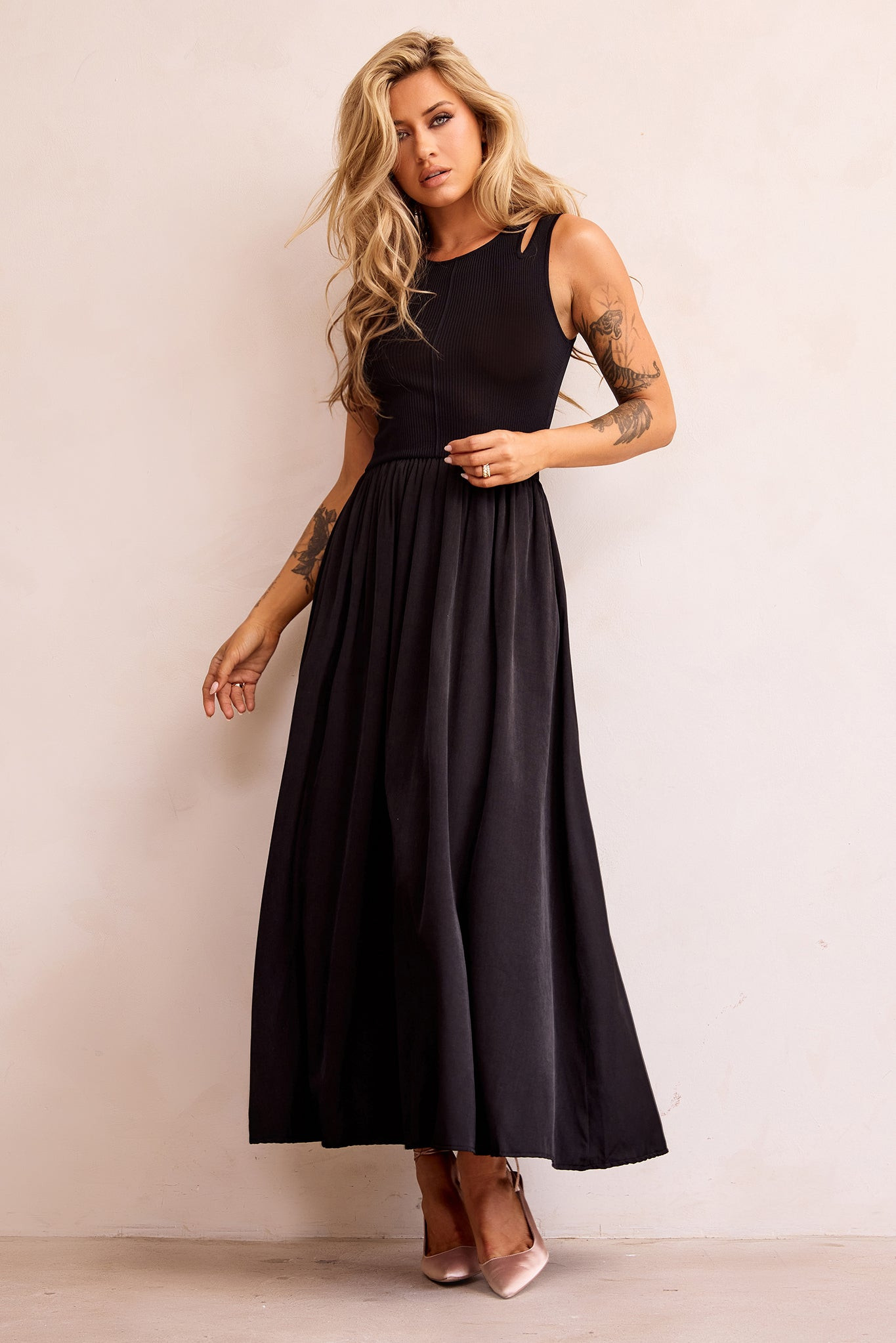 Just Looking Maxi Dress - Black | Sage and Paige AUS.