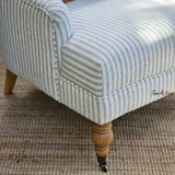 Avery Armchair Cushion Close-Up: Comfort and elegance in the seat cushion design