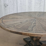 Top view highlighting the 160cm diameter of the table, offering ample space for family meals and gatherings.