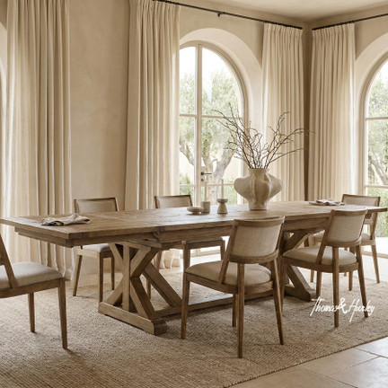 The Enduring Appeal of Extension Dining Tables in Luxury Australian Homes