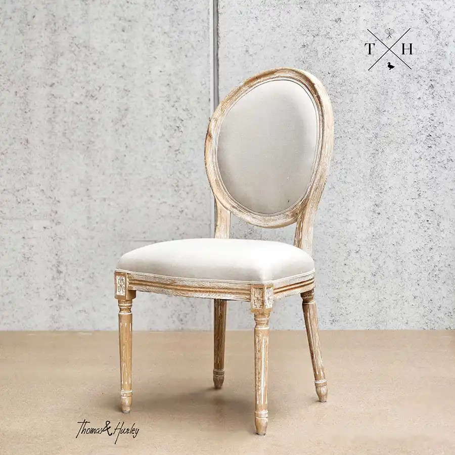 Hamptons Chair: A Guide to Coastal Elegance by Thomas and Hurley