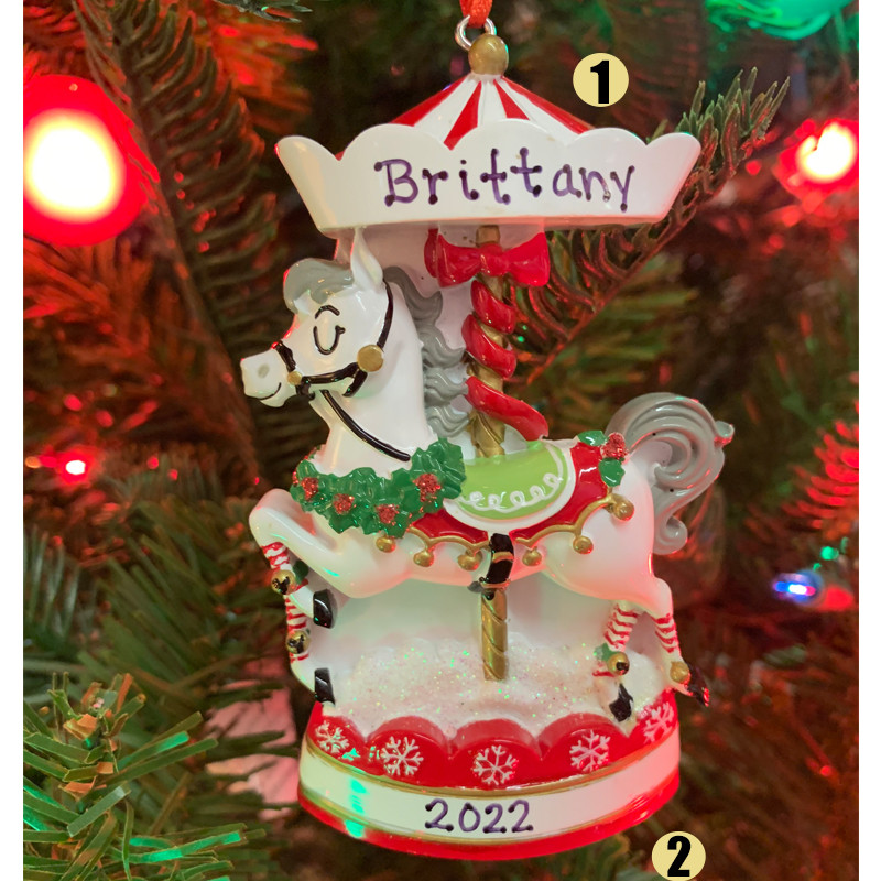 ノスタルジックなメリーゴーランドのパーソナライズされたクリスマス
