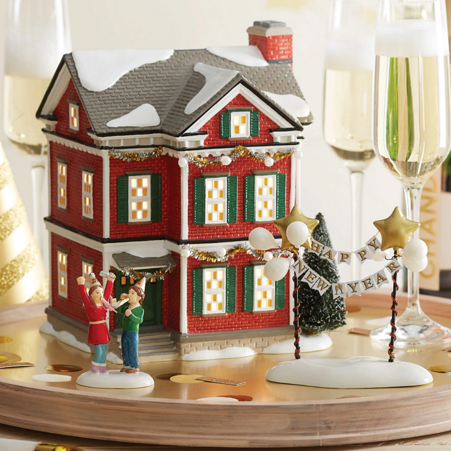 2019 Department 56 Harry Potter Village - The Jolly Christmas Shop