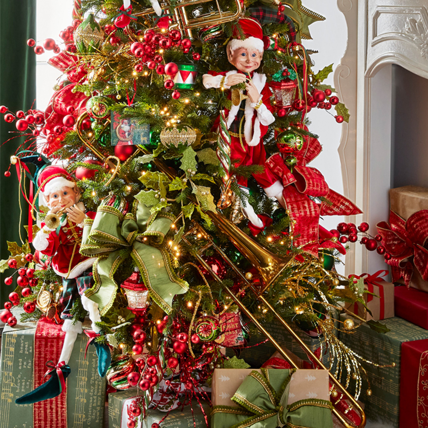 Celebrate the Holiday Spirit with Raz Xmas Decor