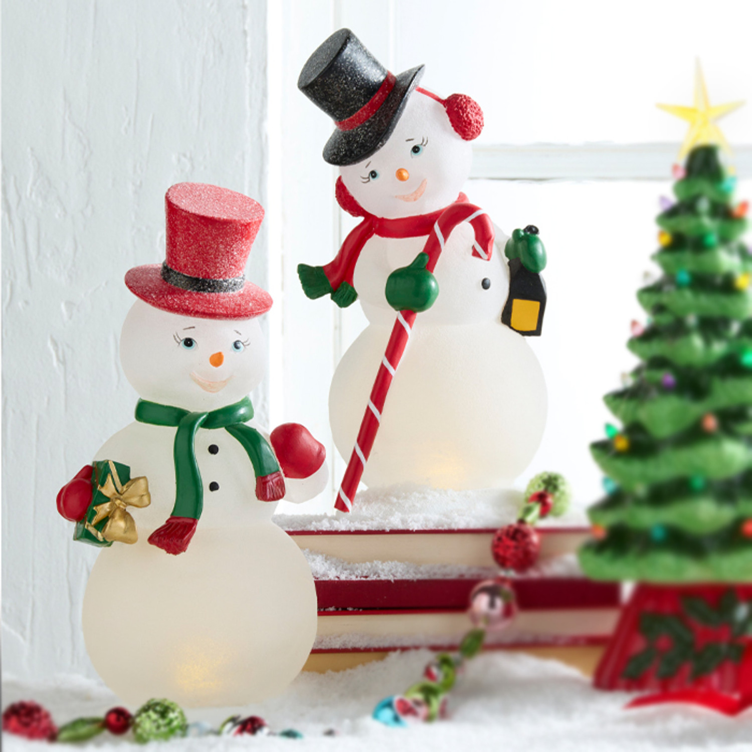 Vintage Snowman Decoration: Embrace the Charm of the Season