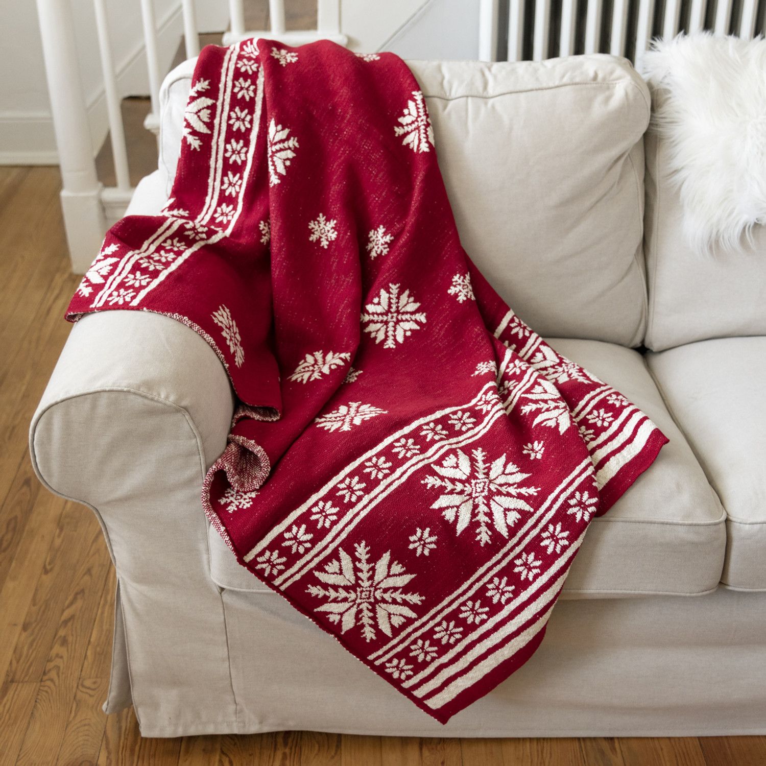 Red and 2025 white christmas blanket