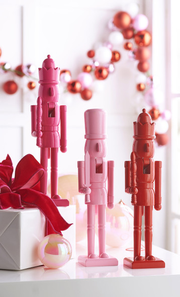 Raz 18 吋粉紅色或紅色胡桃鉗聖誕裝飾 4422907