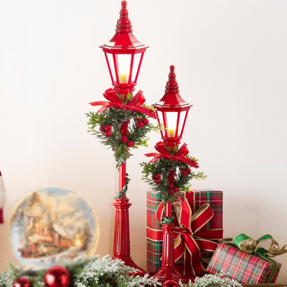 Raz 18.25" or 21" Lighted Red and White Christmas Lamp Post Raz 18.25" or 21" Lighted Red and White Christmas Lamp Post