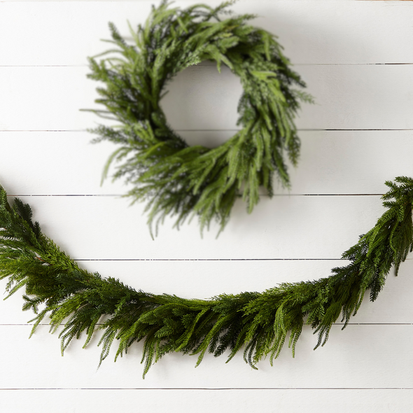 Raz 6' Mixed Greenery Real Feel Christmas Garland G4511630 Raz 6' Mixed Greenery Real Feel Christmas Garland G4511630