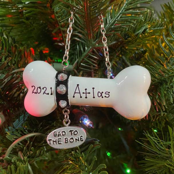 Slecht tot op het bot Hond gepersonaliseerd kerstornament OR1336-B