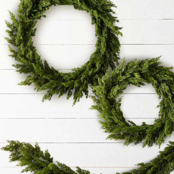 Raz 28" or 36" Fresh Green Real Feel Cedar Christmas Wreath 