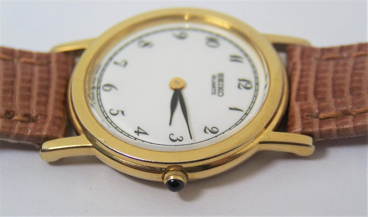 Vintage Ladies 18k Goldplated SEIKO Watch 1F20-OB10* EXLNT