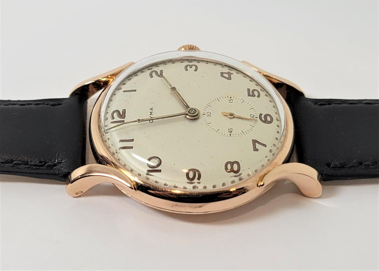 Chapado en Laton ゴールド　Mgs- 18 MSI California Gold 18 in. x 24 in. Natural Slate Meshed