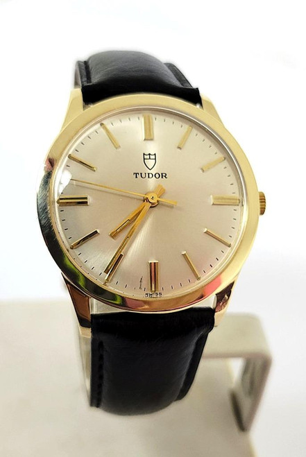 Vintage Solid 14k Gold TUDOR Automatic Watch Ref 7004 c 1970s EXLNT SERVICED
