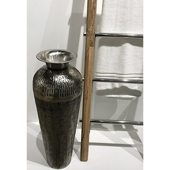 Large Checker Strike Vase-Ant Nckl