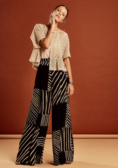 beautiful Equatorial print long pants. 100% Viscose.