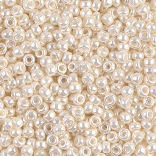 Miyuki Seed Beads 8-9592 Ivory Ceylon