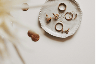How to Buy Jewelry: A Complete Guide