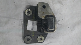 JAW TOGGLE BRACKET RH