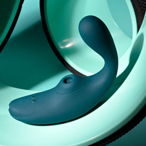 Playboy Pleasure Charmer Dual Suction Vibrator Playboy Pleasure Charmer Dual Suction Vibrator