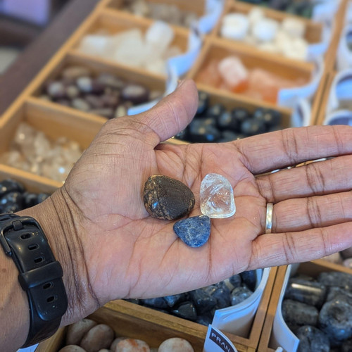 Aquarius Astrology Crystals | Prana Blessings