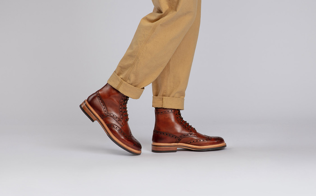 brogue chukka boots