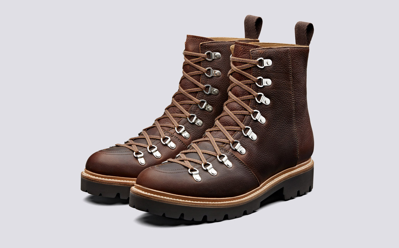 brown pull on boots