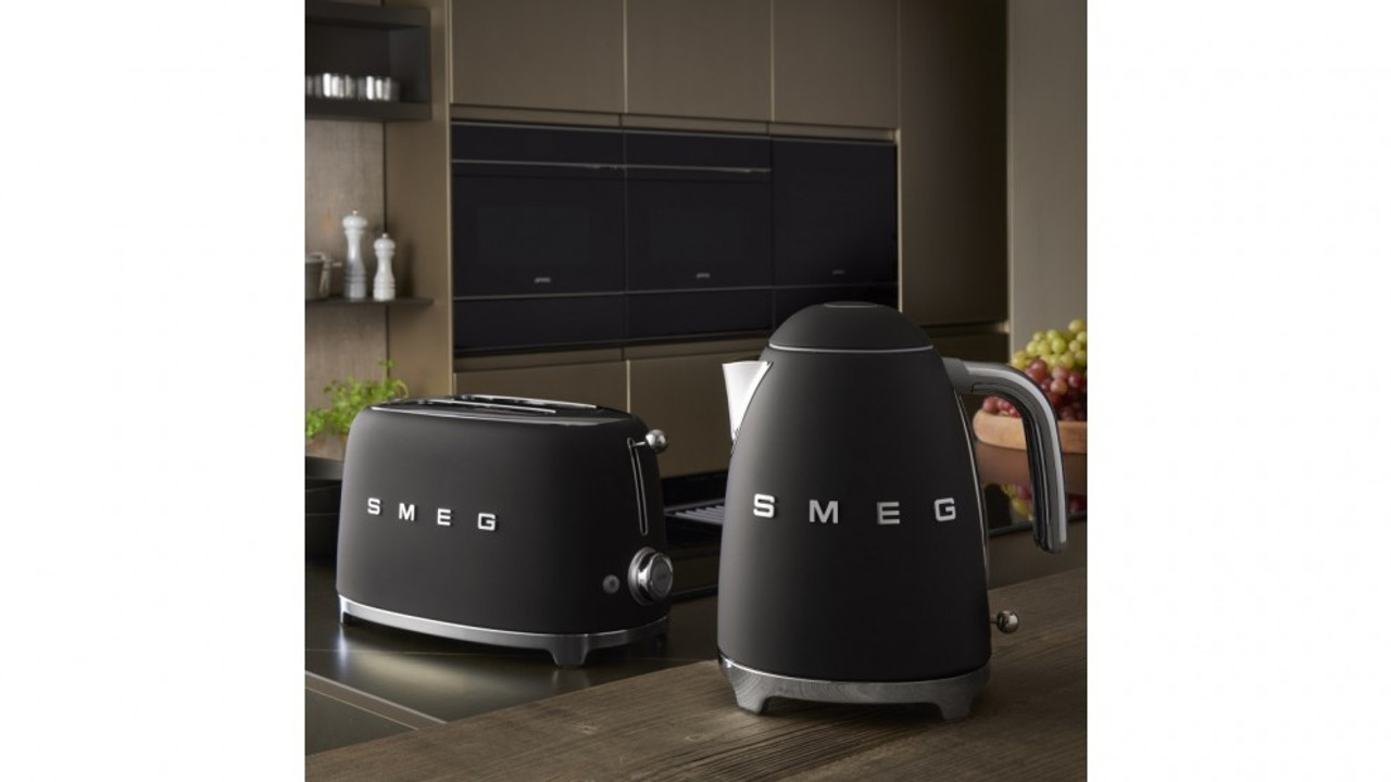 Smeg Kettle - Black