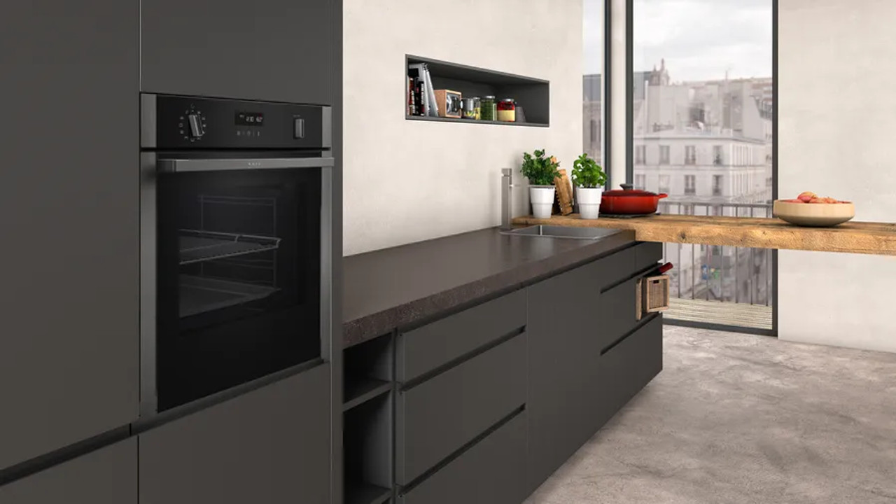 B6ACM7AG0A – 60cm Pyrolytic Built-in Oven – Graphite Grey