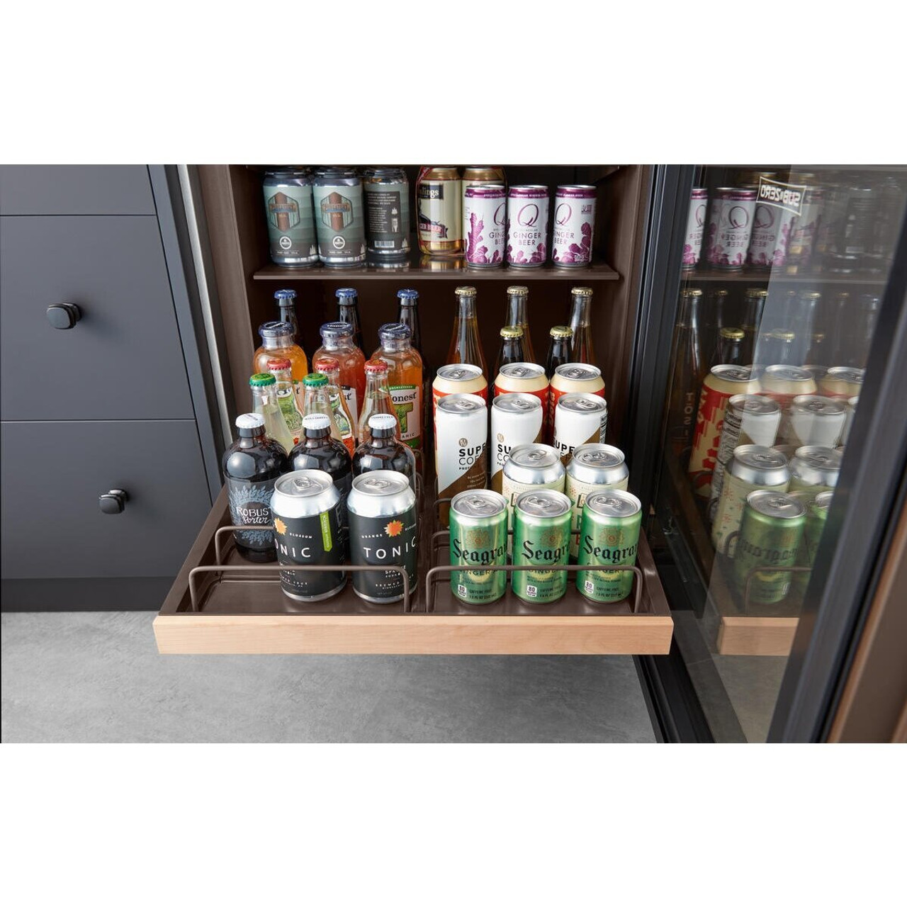 Sub-zero 61cm Undercounter Left Hinge Beverage Centre 