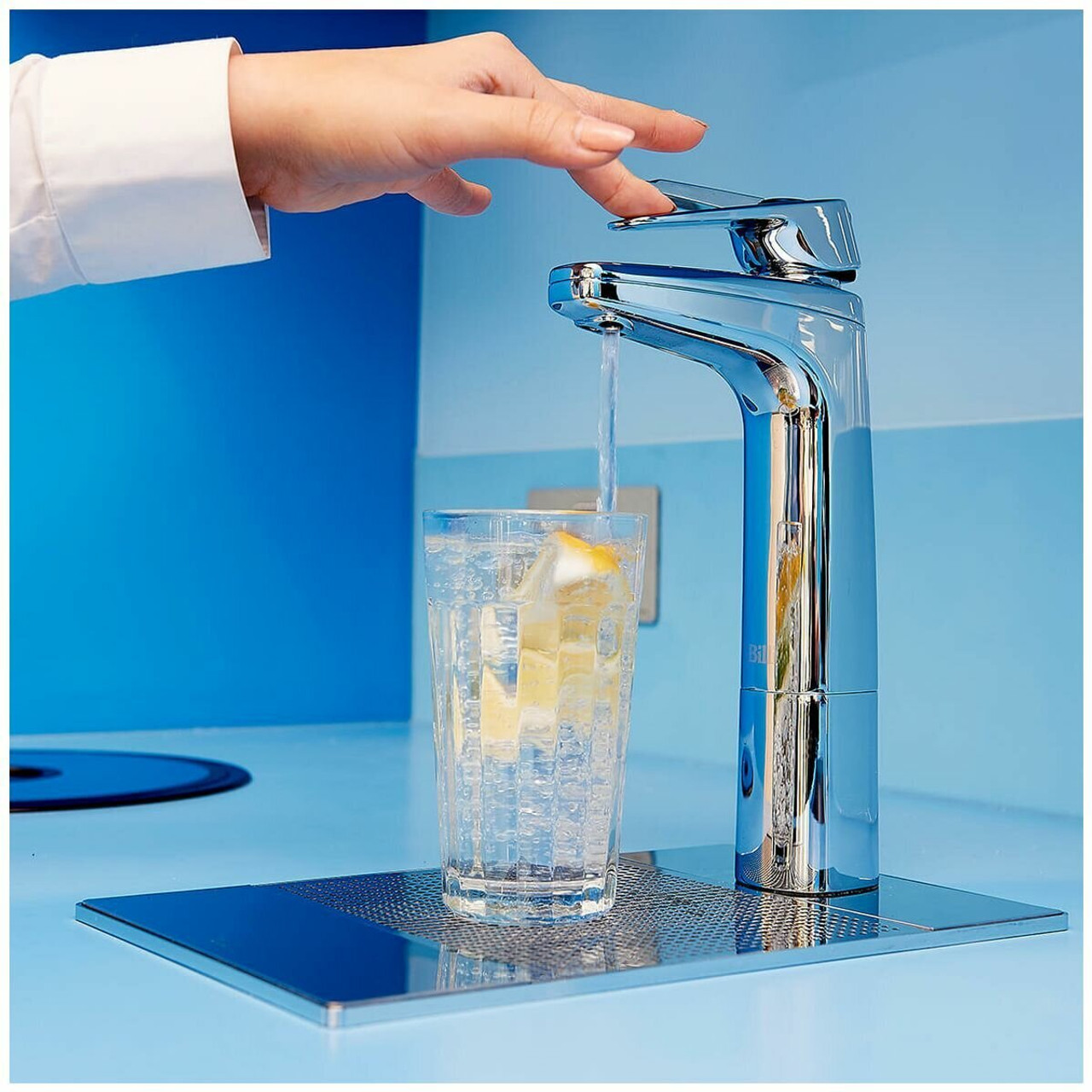 914000LCH - Boiling and Still Filtered Water with XL Levered Dispenser - Chrome