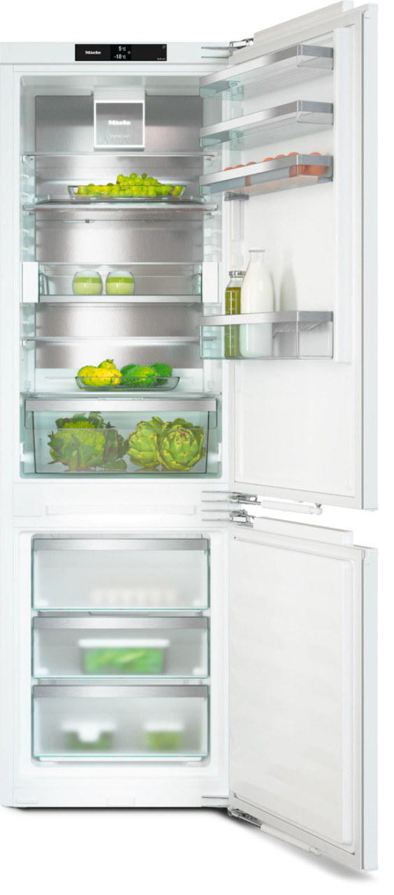  Fully Integrated Fridge / Freezer 