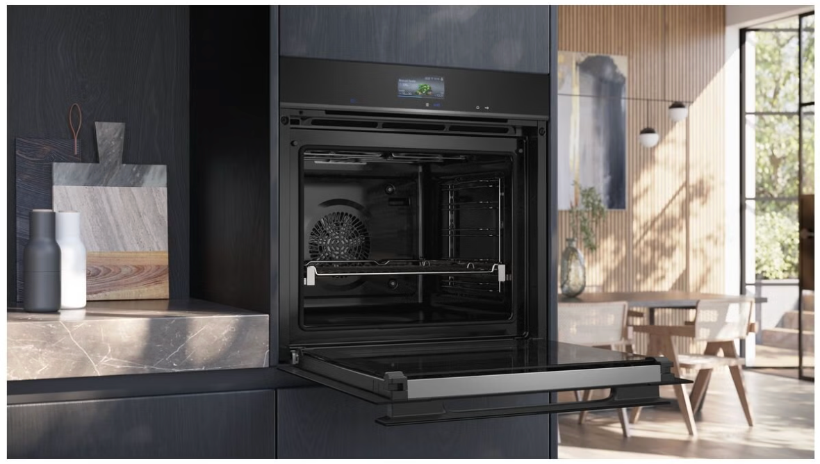 HB976GMB1B iQ700 60cm Pyrolytic Oven